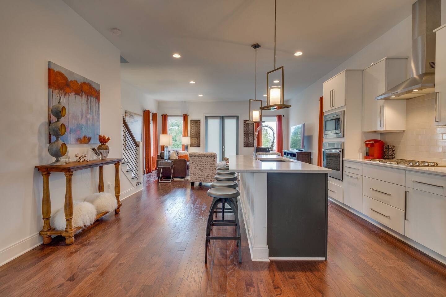 d96cd406-b67f-48a4-ba98-51fbbf50593d